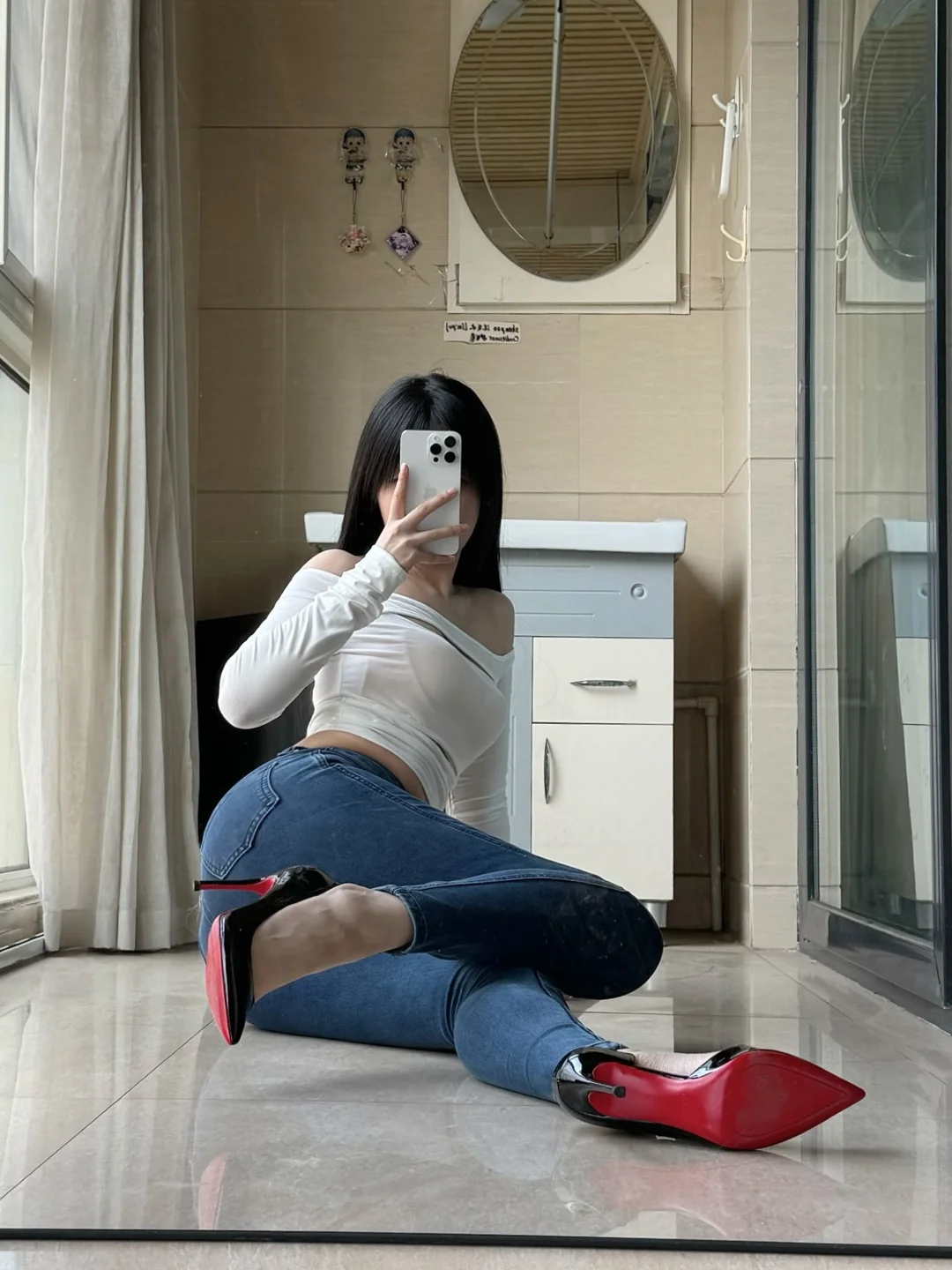 不可爱羚 – 牛仔裤 [28P,7V-1.1GGB] tg@simisebaisi 【丝足阁】022.webp